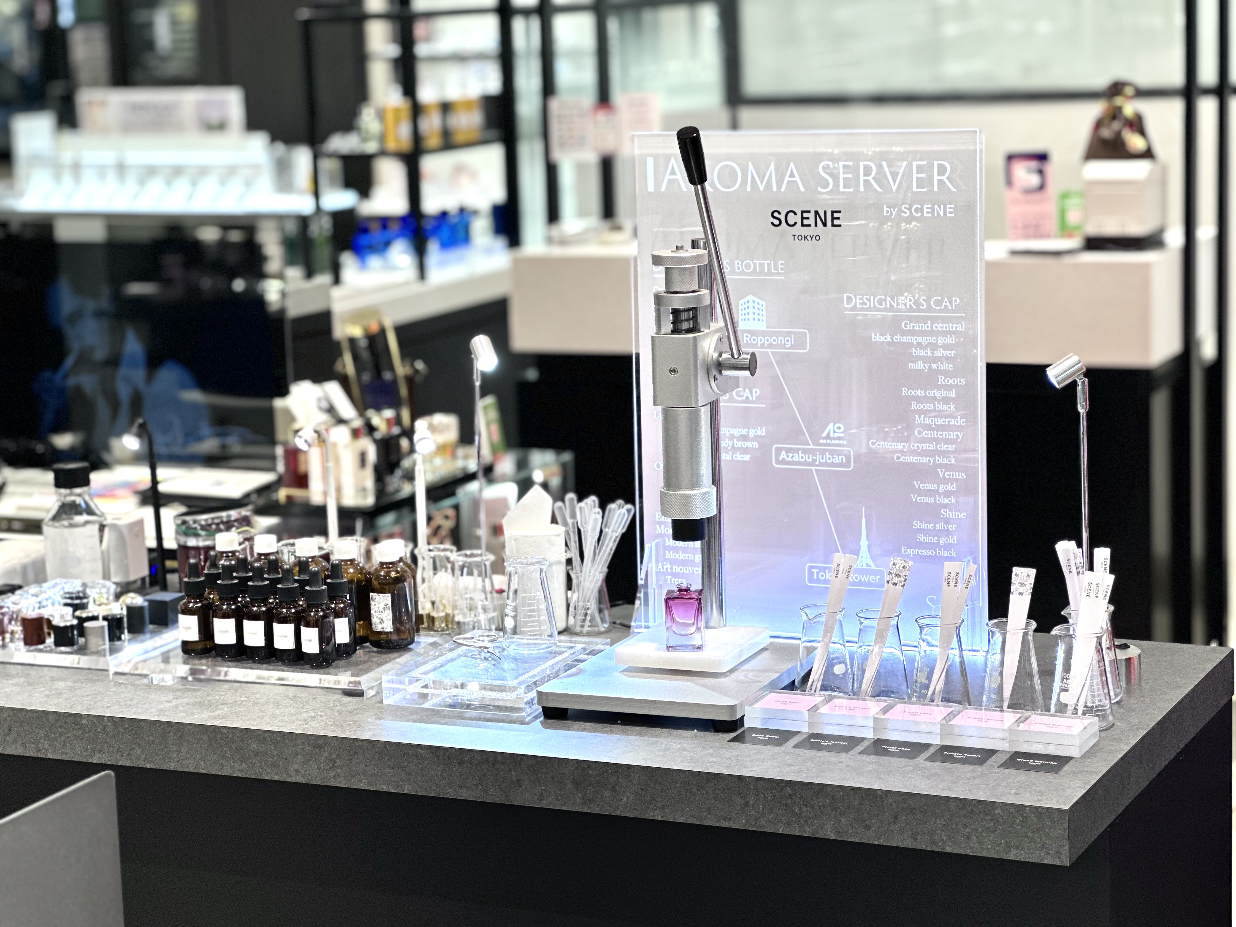 A10の現場でカシメ式が使われている様子