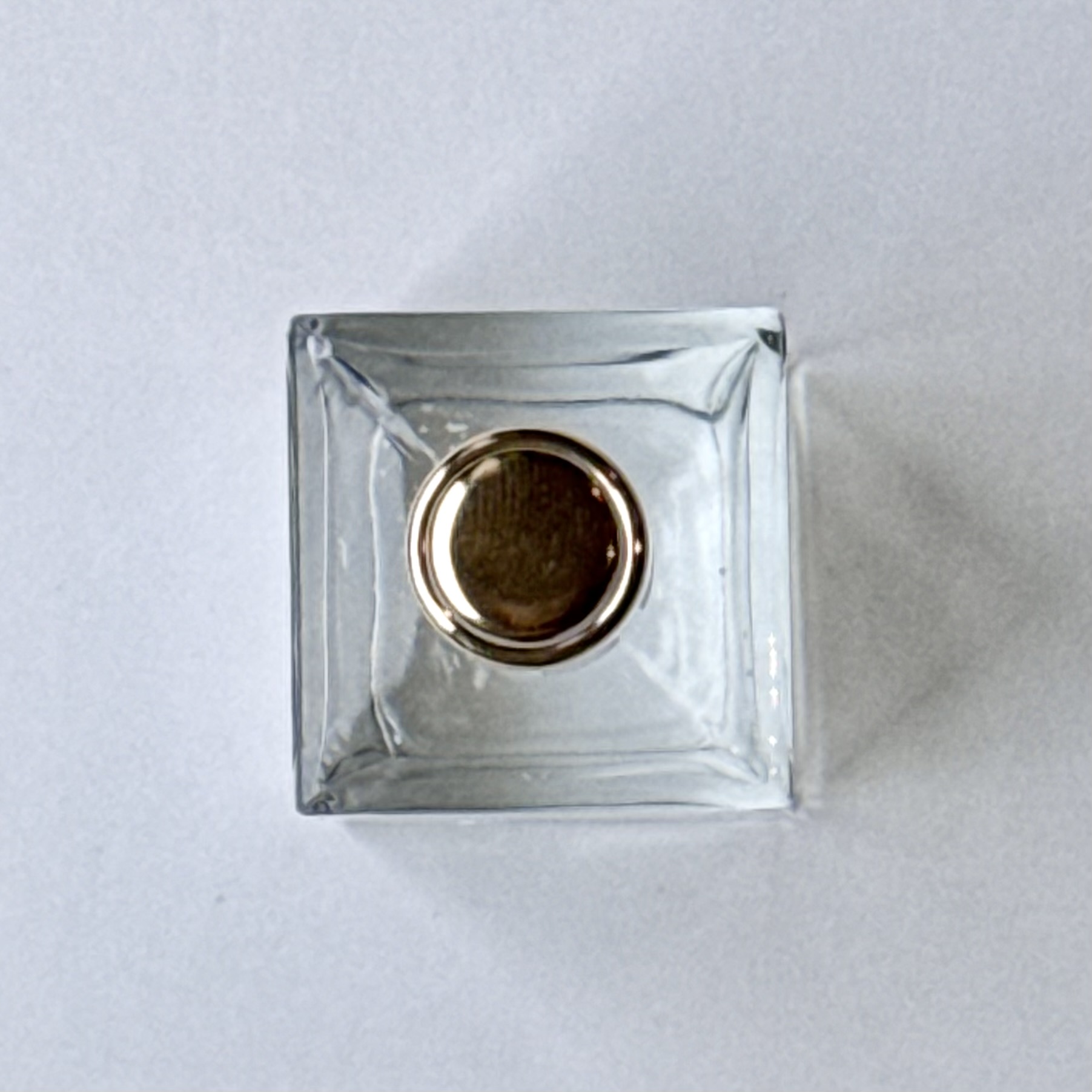 上から見てノズルが中央に収まっているか確認している状態