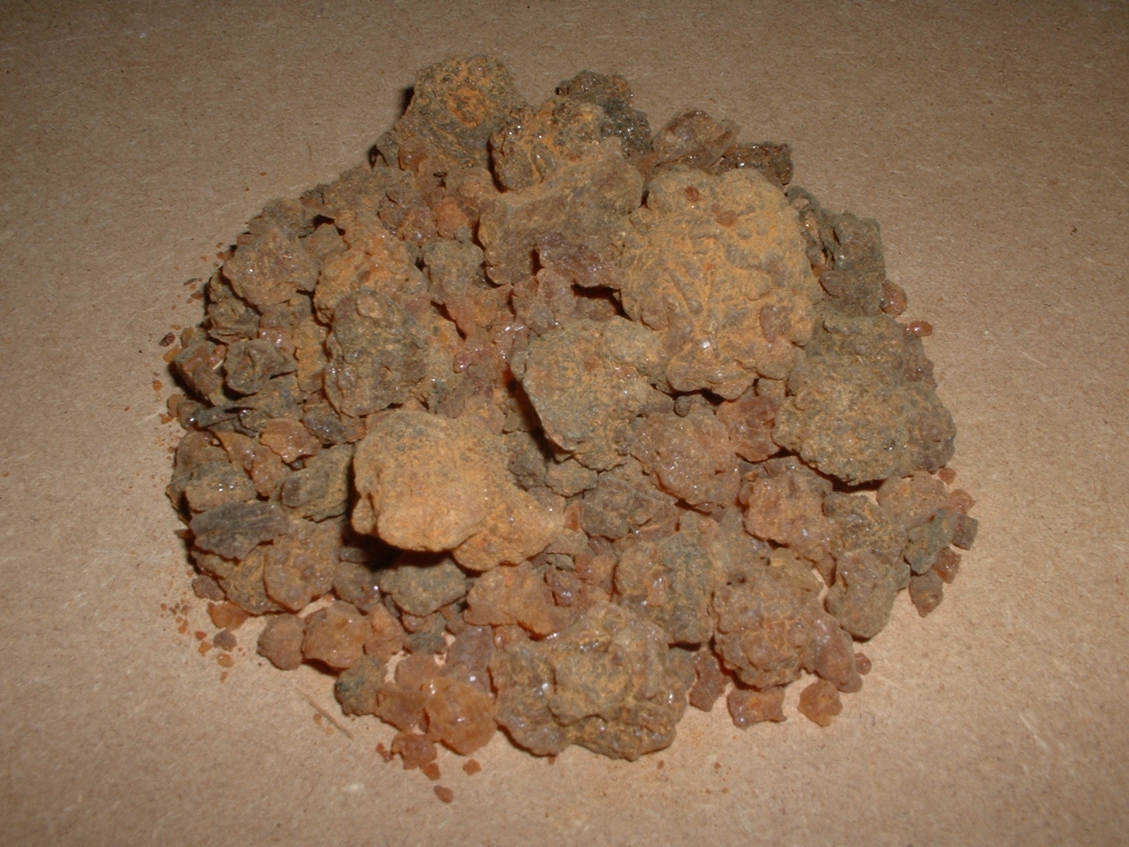 没薬の樹脂の写真